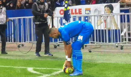 利物浦第二次在欧冠主场丢4+球，上一次是2023年2-5皇马