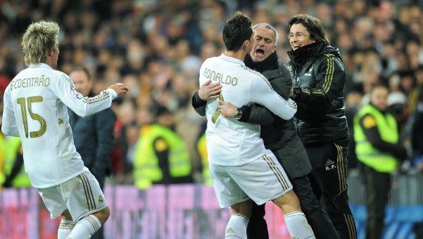 06年巅峰科比到底有多强？ 三节62分，单场81分！得分如庖丁解牛！