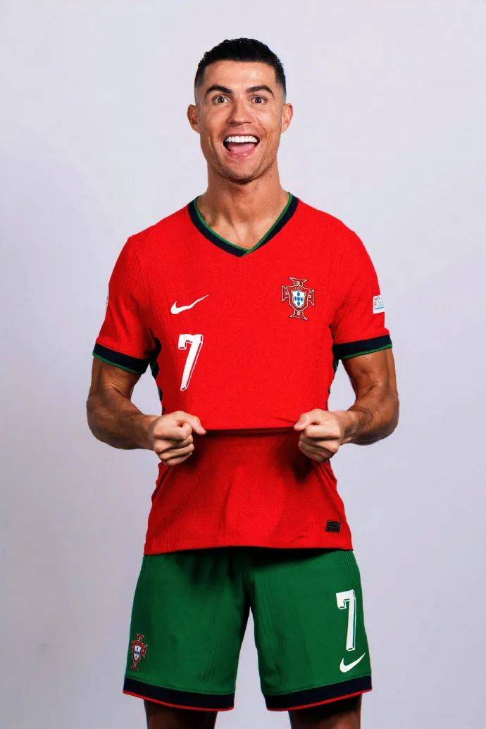 萨拉赫骂街利物浦，曼联传奇鲁尼表示，他和穆帅的处理方式更好