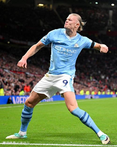 冬窗大戏开启！曼联中场或离队，利物浦寻萨拉赫接班人