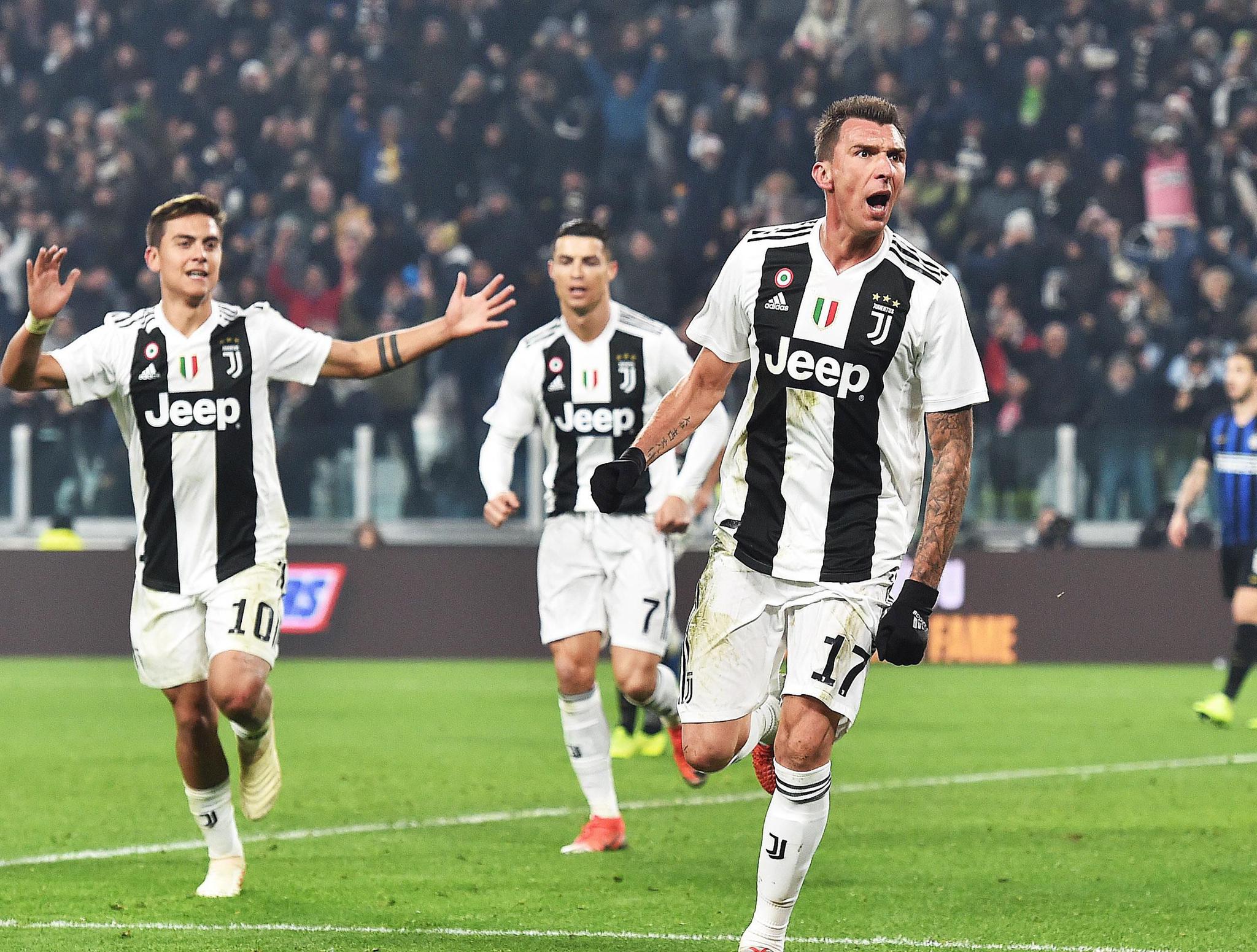 球迷现场尖叫不断