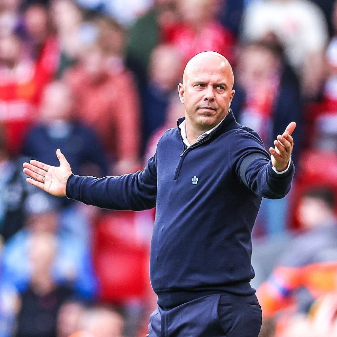 巴尔德吉：踏上诺坎普草坪时就像是一场梦；真希望能见到梅西