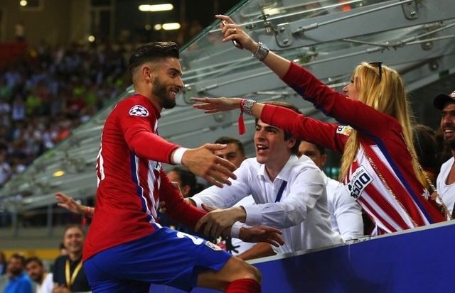 东体：邵佳一在推进国足新老交替过程中需要打造“嫡系部队”