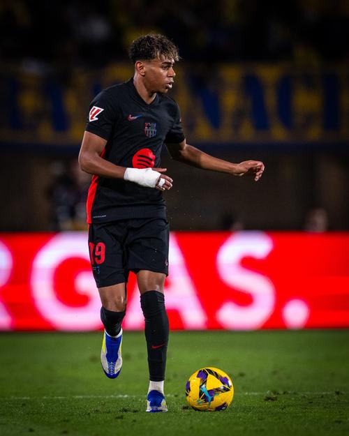 NBA杯半场：希罗&鲍威尔合砍24分，热火暂以57-56魔术