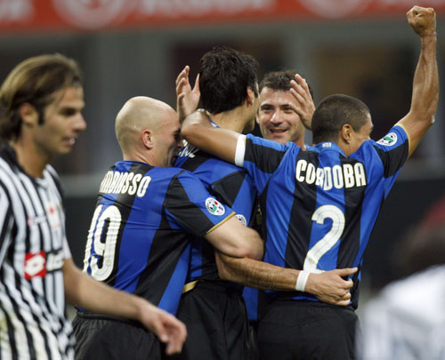 手感冰凉！赵嘉仁7中1仅拿3分1板2助1帽