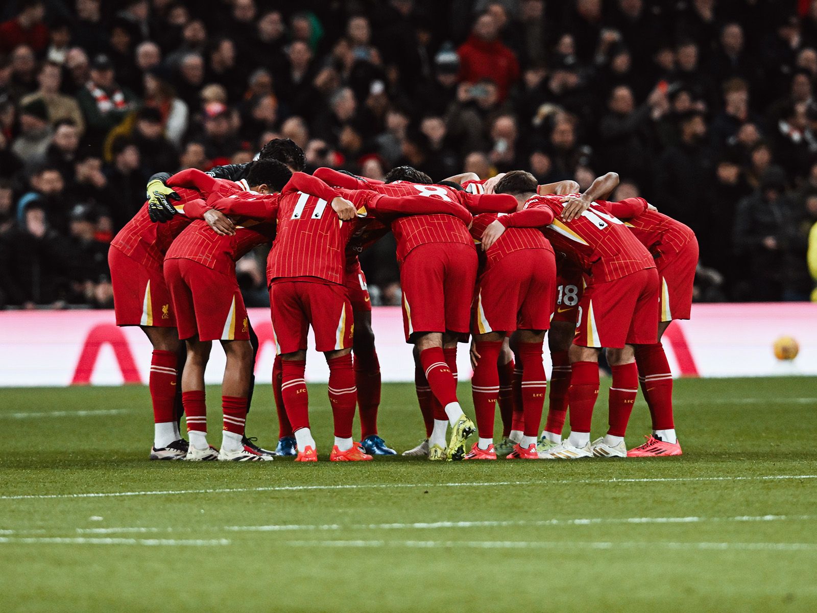 中超比赛回放：上海海港2-0战胜广州队,