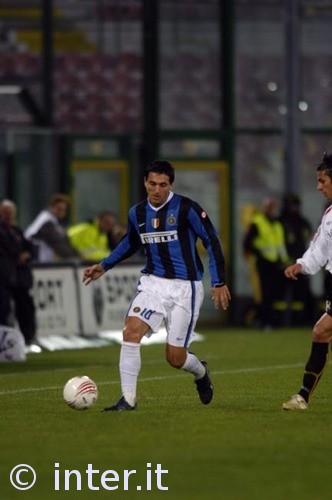 “帅白龙”罗超连克四强，豪取全国自由搏击锦标赛冠军！